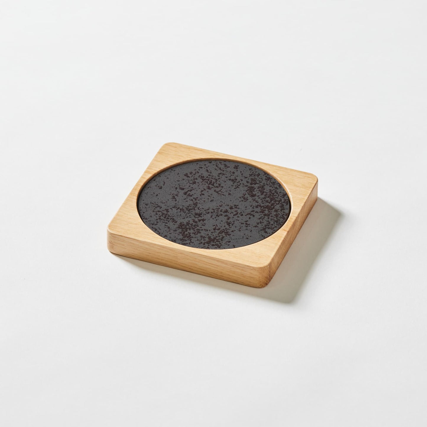 Iron Grey/Natural/ 四角