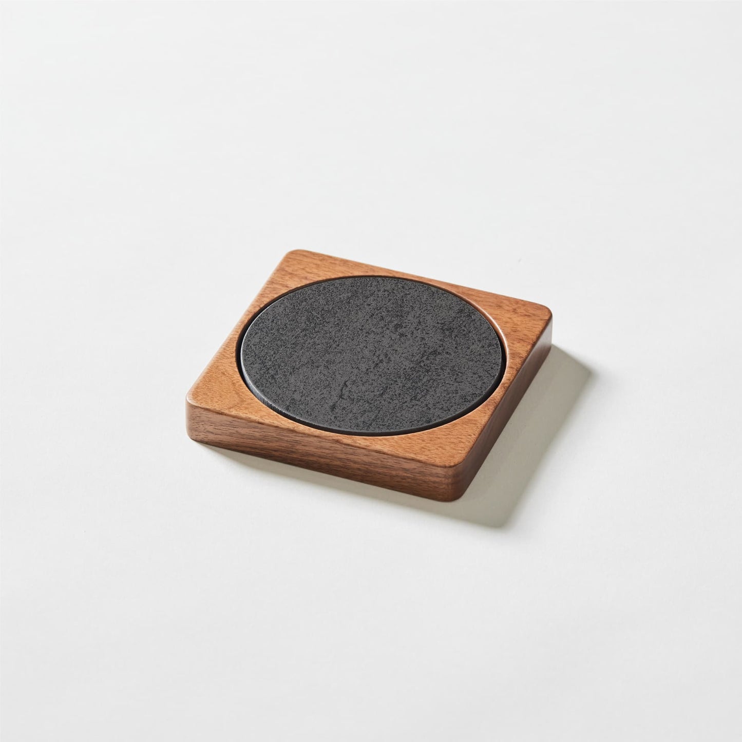 Basalt Black/Walnut/ 四角