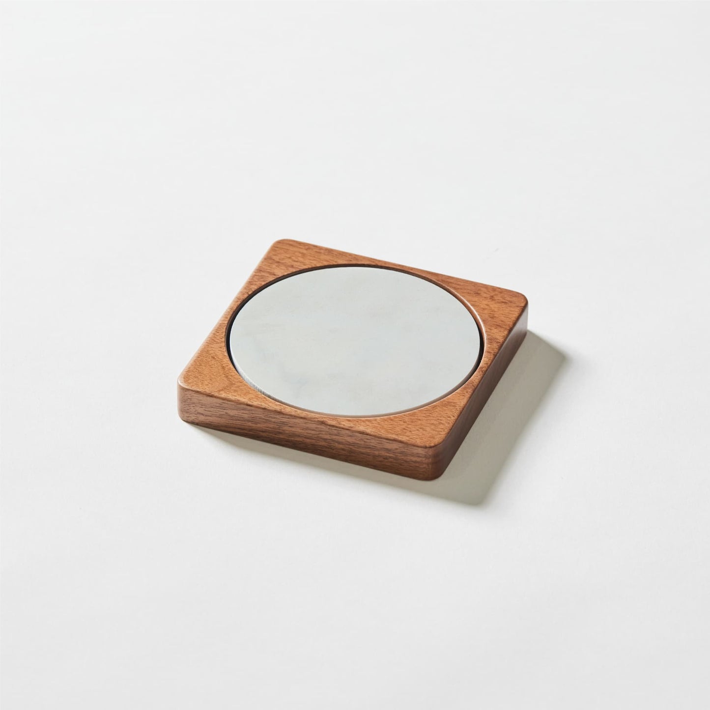 Blanco Carrara/Walnut/ 四角