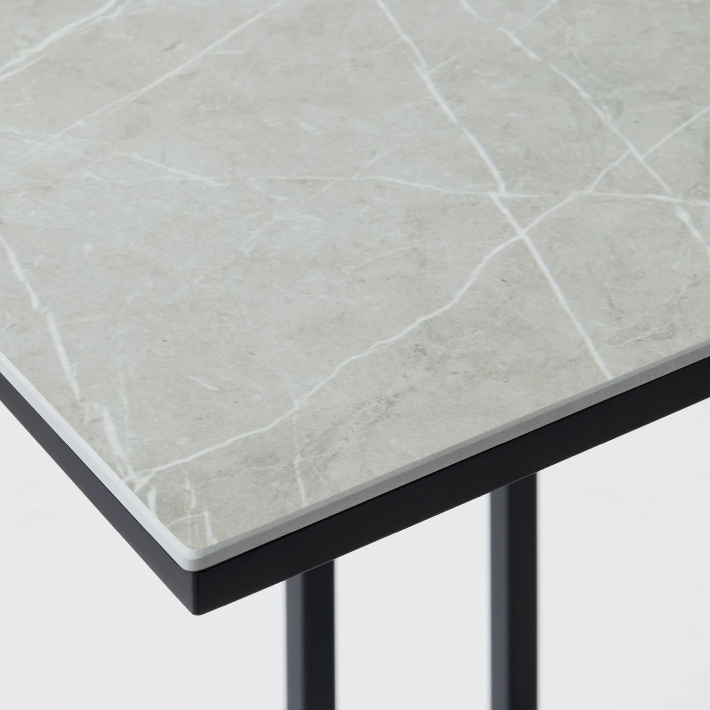 Zaha Stone